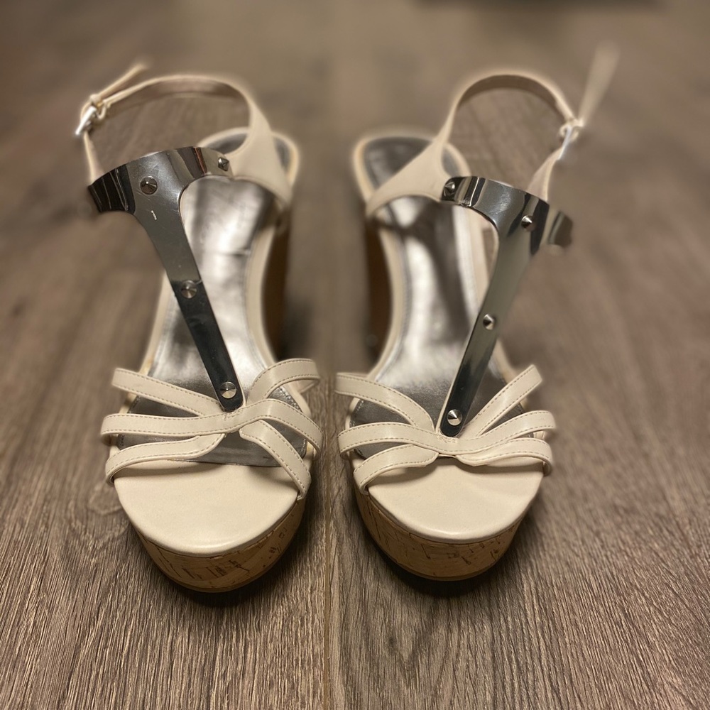 Marc Fisher Wedges
